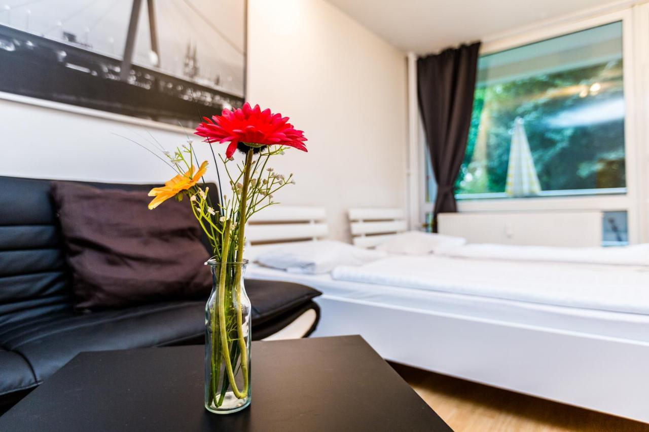 Budget Apartments Deutz Köln Exteriör bild